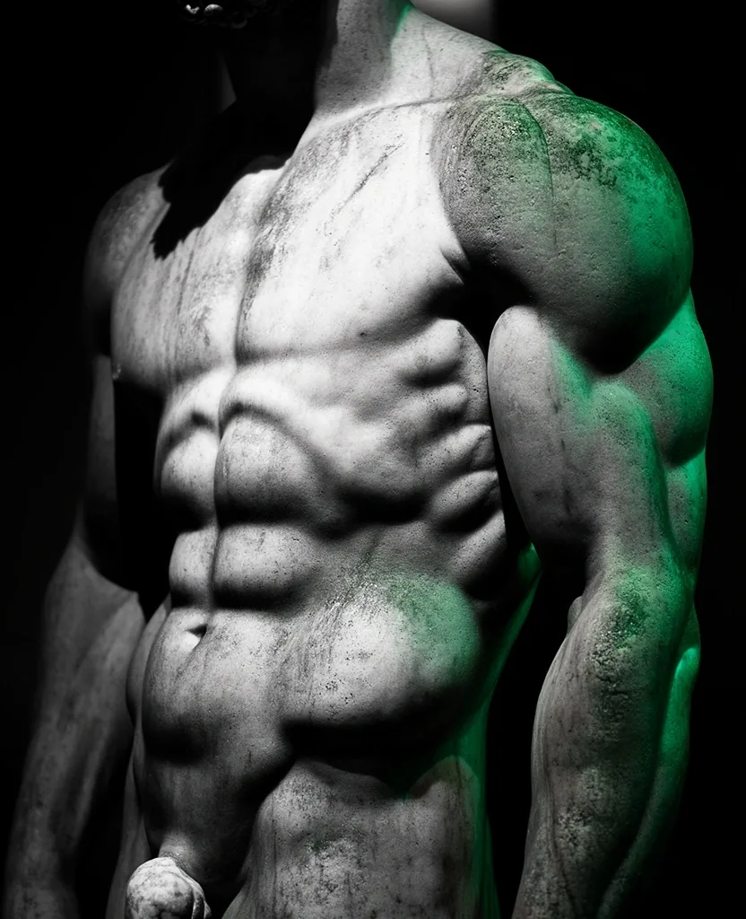 Escultura clásica de vigor masculino